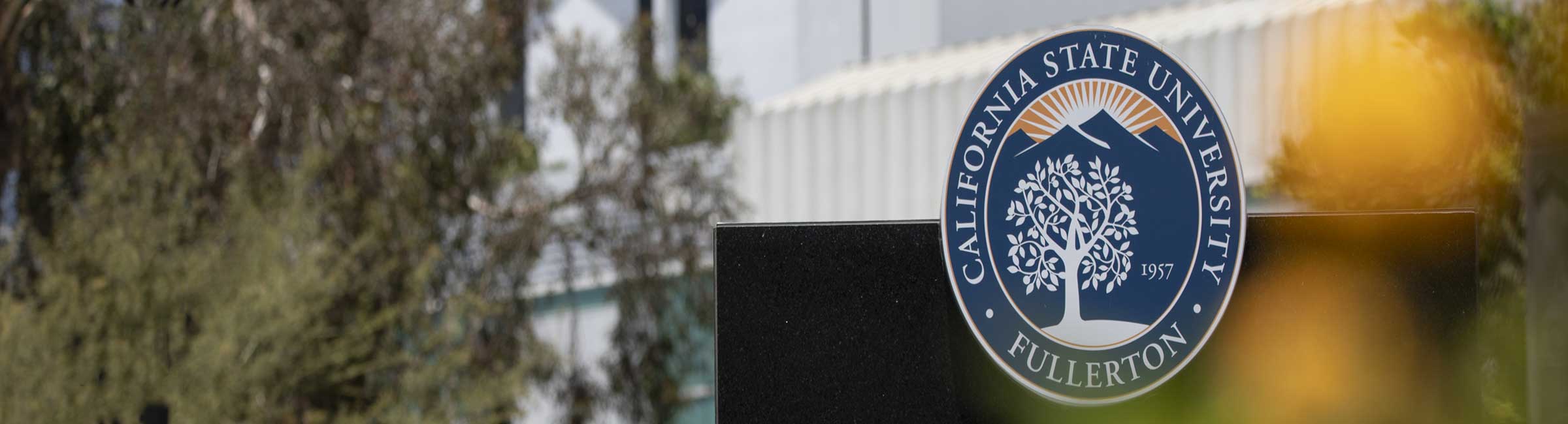CSUF Logo